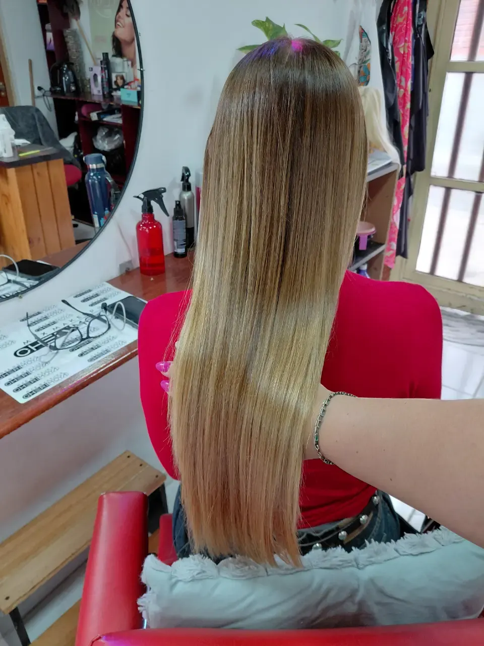Peluqueria sueltate el pelo - foto 9
