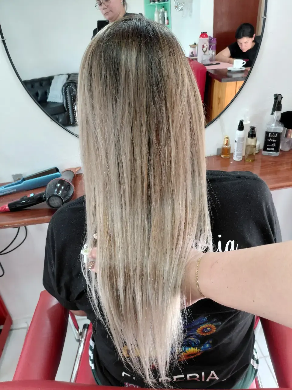 Peluqueria sueltate el pelo - foto 1