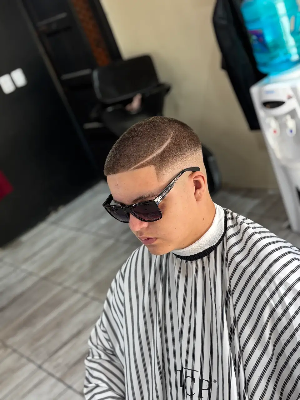 Mora barber - foto 4